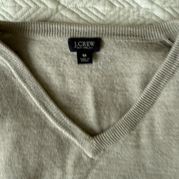 J. Crew Men's V-Neck Sweater in Light Gray - Picture 2 of 2